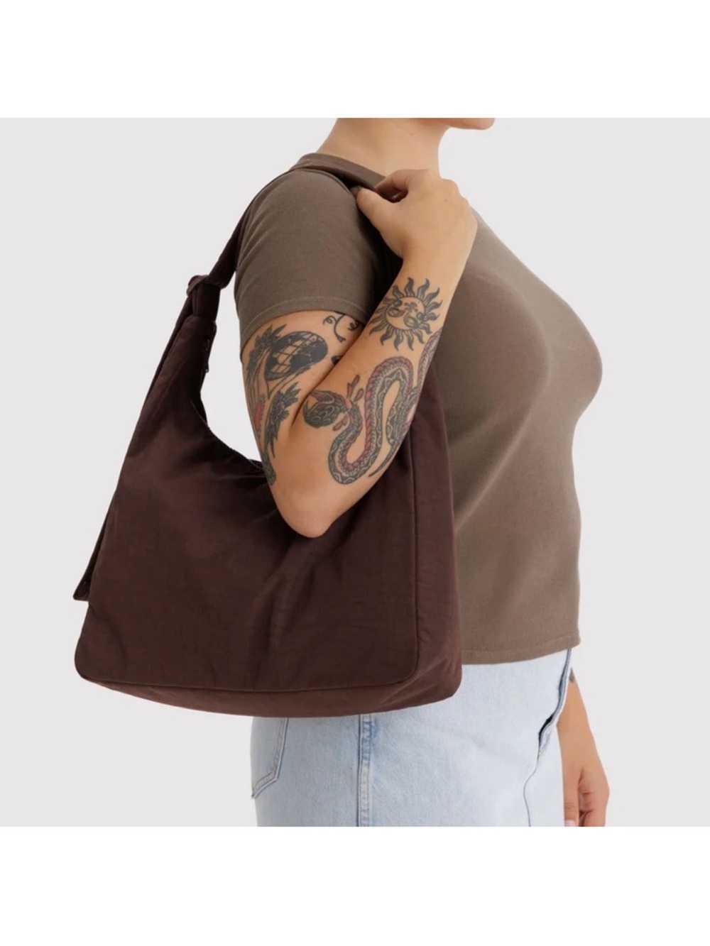 Baggu Nylon Shoulder Bag Coffee - Picture 2 of 6